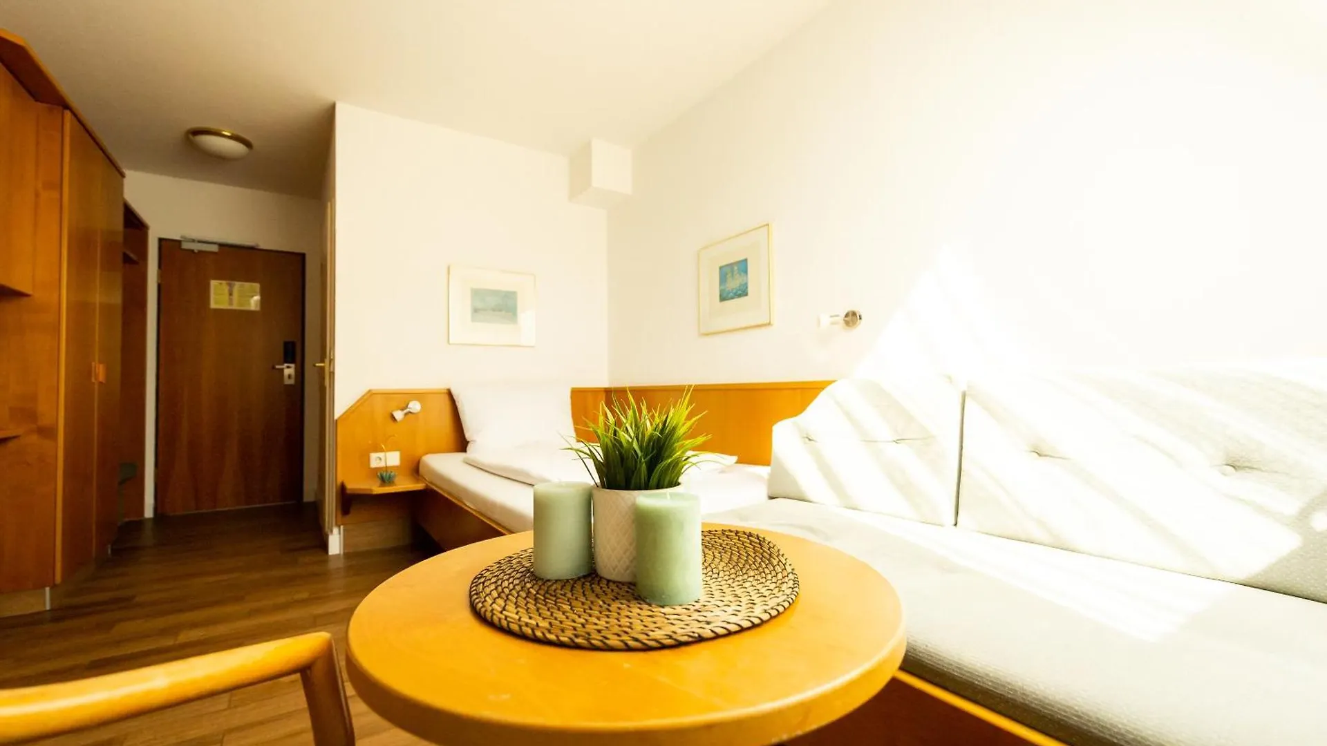 *** Szálloda Cityhotel Feuerbach Stuttgart Németország